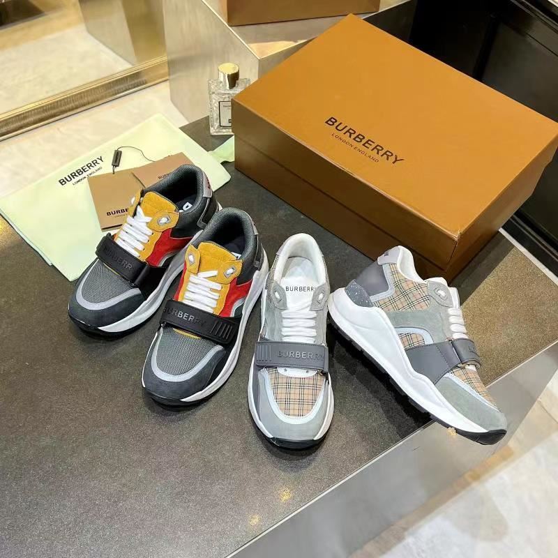 Burberry Low Shoes